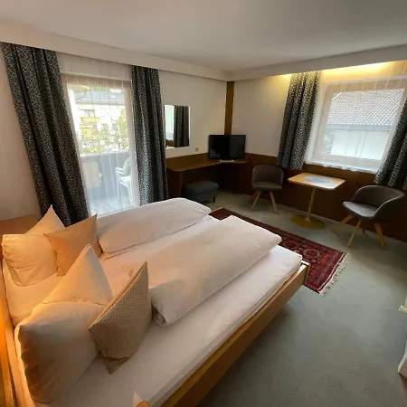 Gaestehaus Poell Lägenhet *