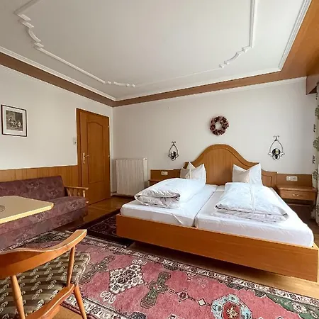 Lägenhet Gaestehaus Poell