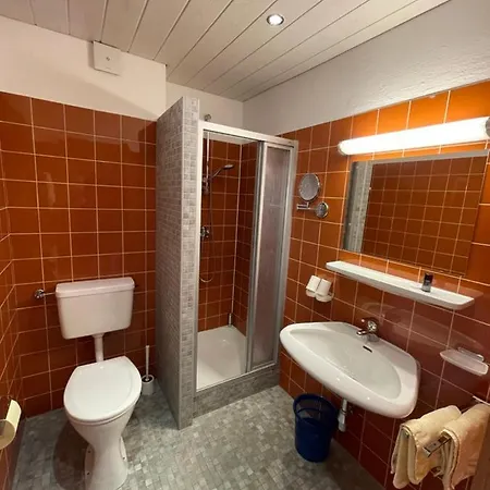 Gaestehaus Poell מאיירהופן