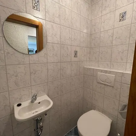 Διαμέρισμα Gaestehaus Poell