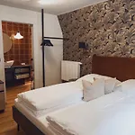 Gaestehaus Poell